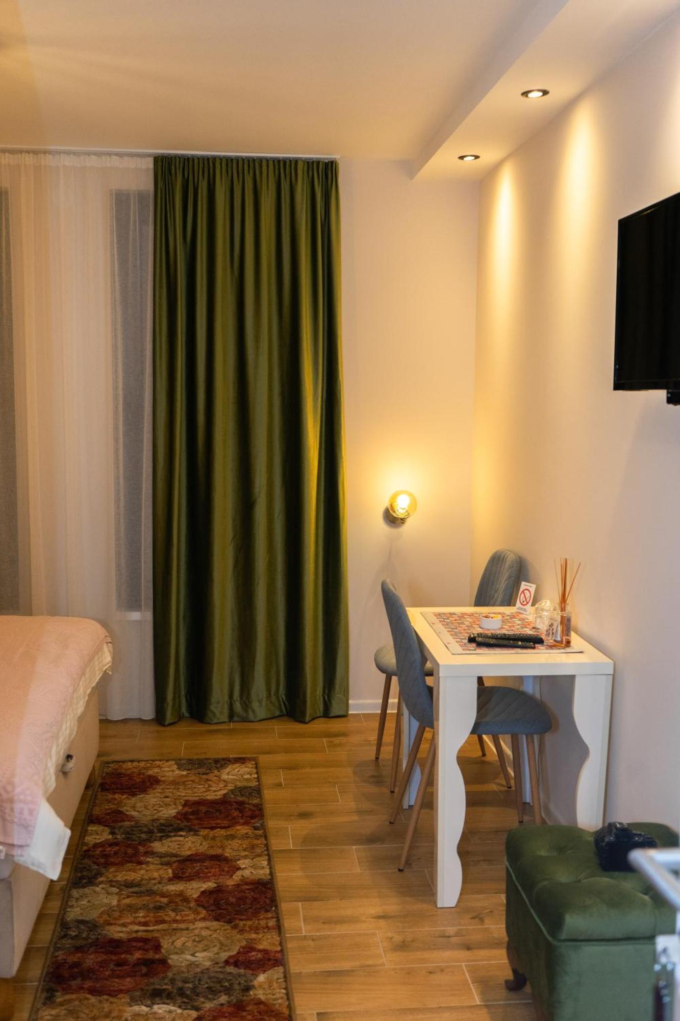 Merak Rooms & Caffe Bar Šabac Extérieur photo