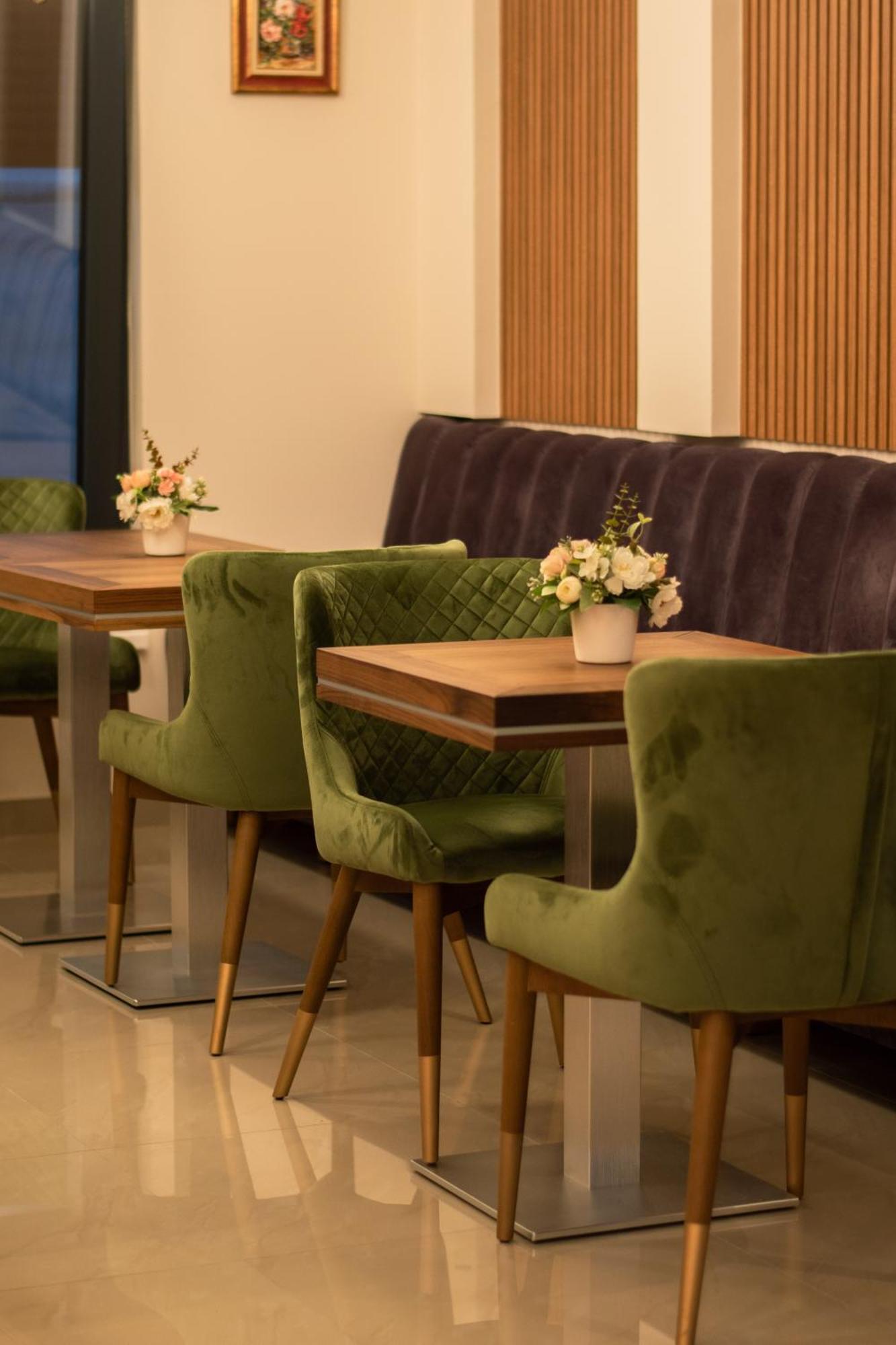 Merak Rooms & Caffe Bar Šabac Extérieur photo